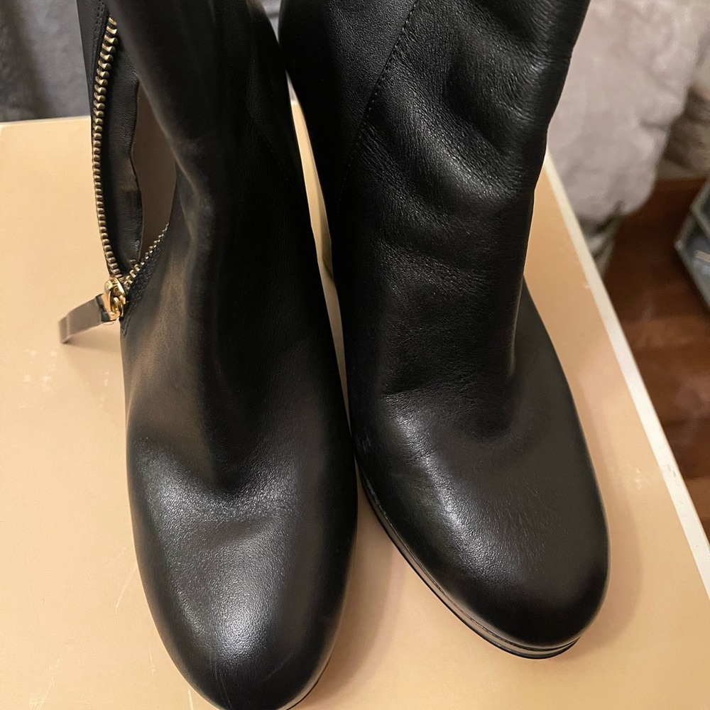Michael Kors Black Leather Booties Size 7